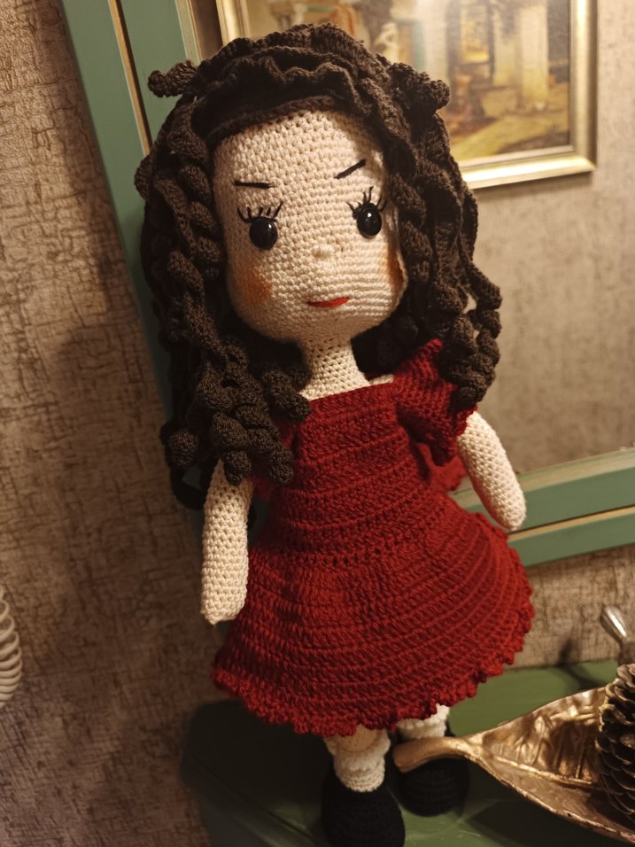 Kahverengi Saçlı Örgülü Bebek - Görsel 3