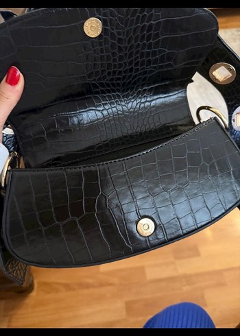 Siyah Deri Yılan Desenli Tokalı Kadın Çanta - Görsel 4