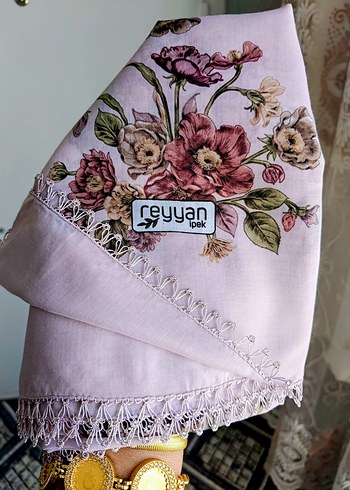 Dantel Detaylı Pembe Kadın Fular