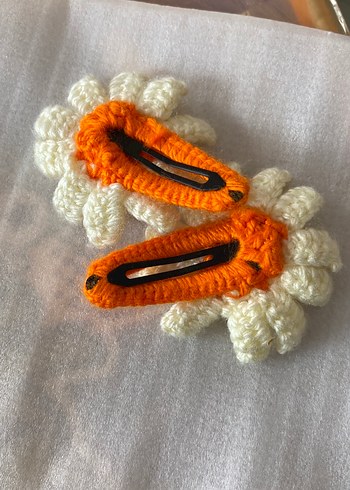 Örgü Beyaz Turuncu Papatya Çocuk Toka - Görsel 3