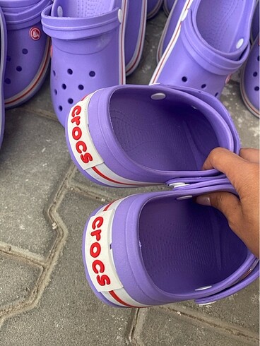 Crocs Her bedeni mevcut