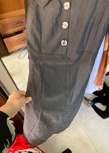 Düğmeli Gri Keten Midi Ofis Elbisesi - Görsel 2