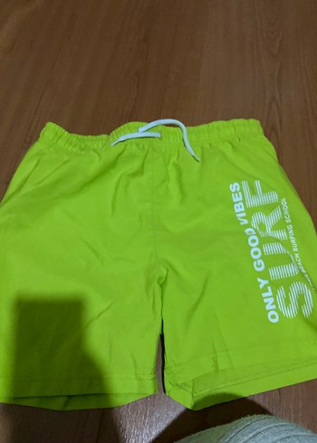 Yeşil Erkek Çocuk Deniz Şortu - Görsel 3