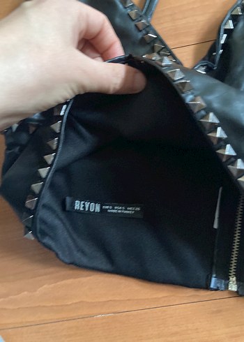 Siyah ve Altın Renk Deri Straplez Bustiyer - Görsel 4