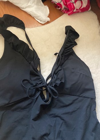 46 Beden Fırfırlı Siyah Strappy Mayo