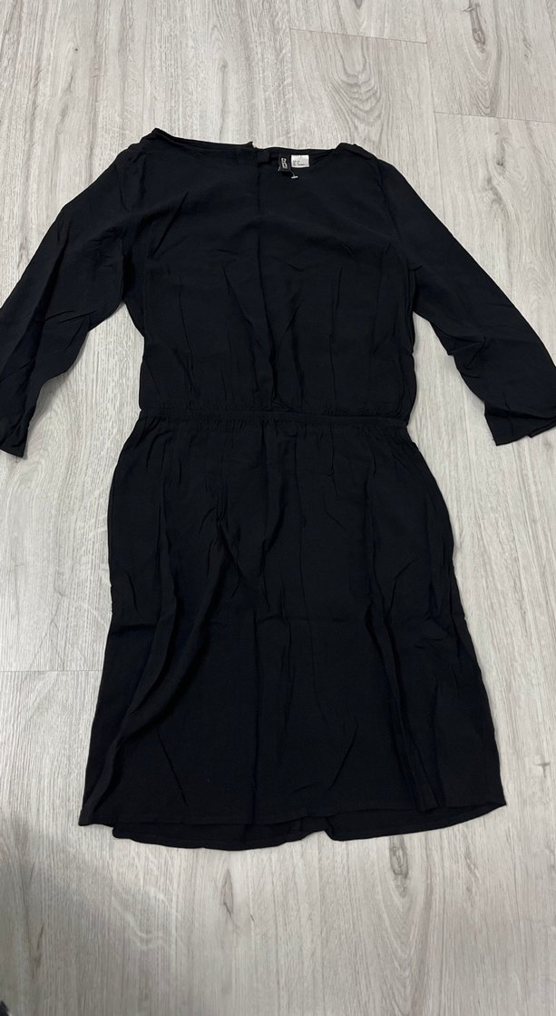 Siyah Elbise - Görsel 4