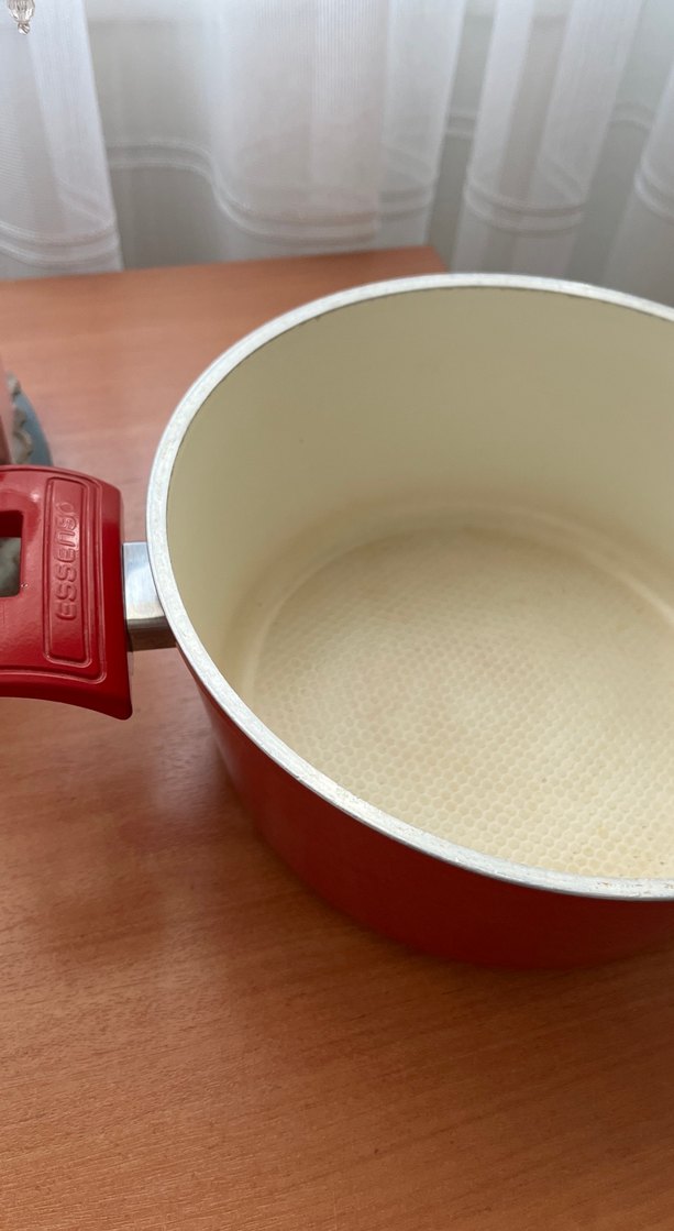 Parlak Kırmızı Tencere - Görsel 3