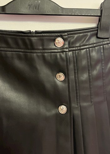 Stradivarius Siyah Deri Mini Etek - Görsel 3