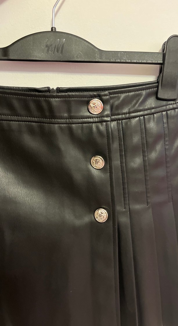 Stradivarius Siyah Deri Mini Etek - Görsel 3