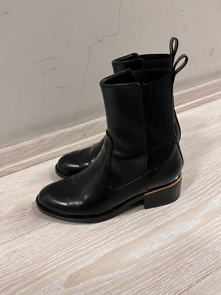 Zara Parlak Siyah Kadın Topuklu Bot - Görsel 2