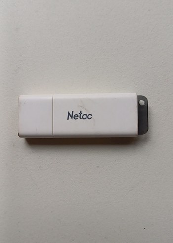Netac Beyaz USB Flash Bellek