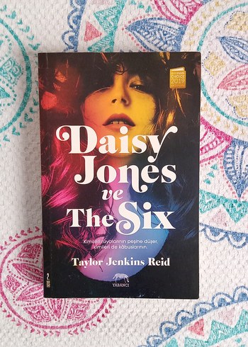 Daisy Jones ve The Six Romanı