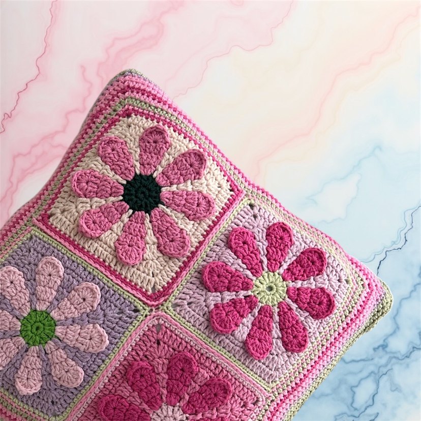 Bohem Çiçek Desenli Kırlent Kılıfı - Görsel 2