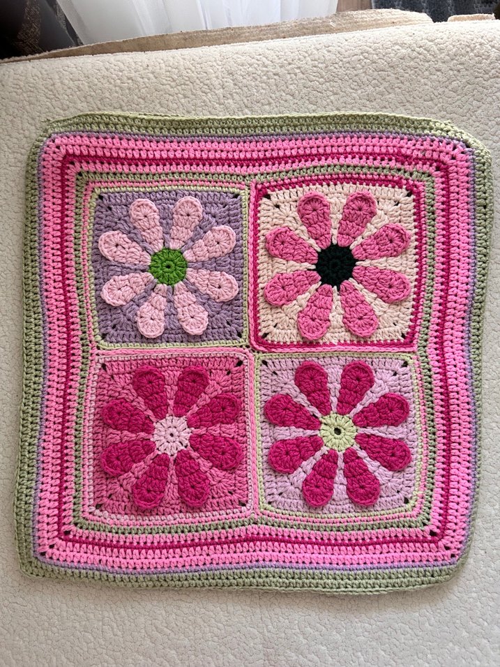 Bohem Çiçek Desenli Kırlent Kılıfı - Görsel 3