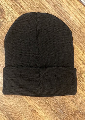 Fındık kıran işlemeli bere - Görsel 6