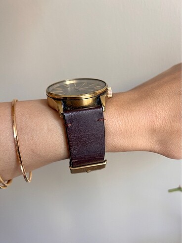 Nixon Kol saati