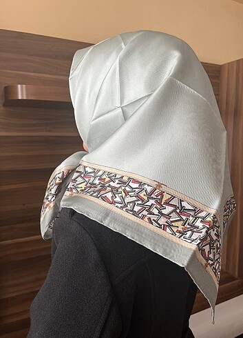 Beden yeşil Renk Armine tivil ipek eşarp