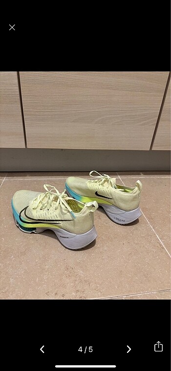 37,5 Beden sarı Renk Nike air zoom koşu ayakkabısı