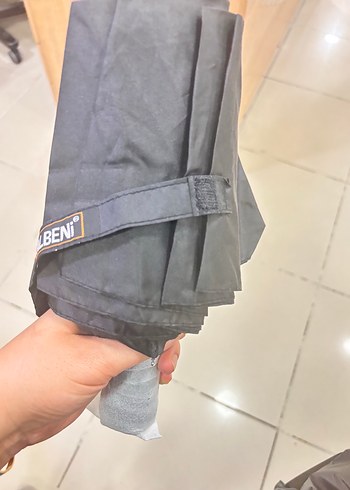 Sehirli Ve Sik Koyu Gri Katlanir Semsiye