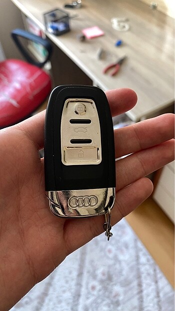 Audi anahtar çakmaklık