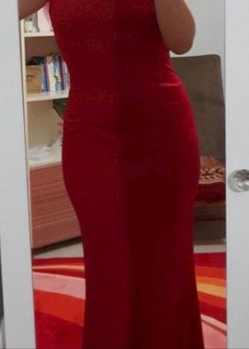 Kırmızı uzun elbise