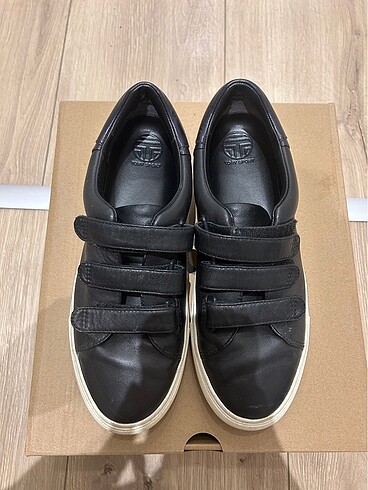 TORY BURCH 40 no deri sneaker