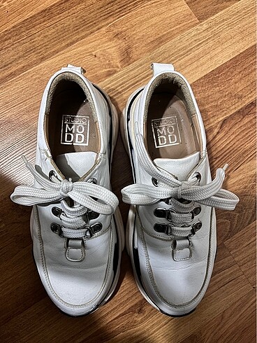 36 Beden Hakiki Deri Sneaker
