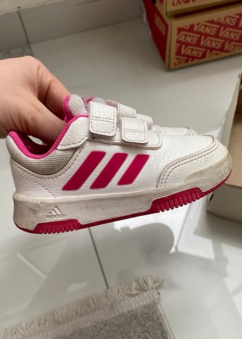 Adidas 23