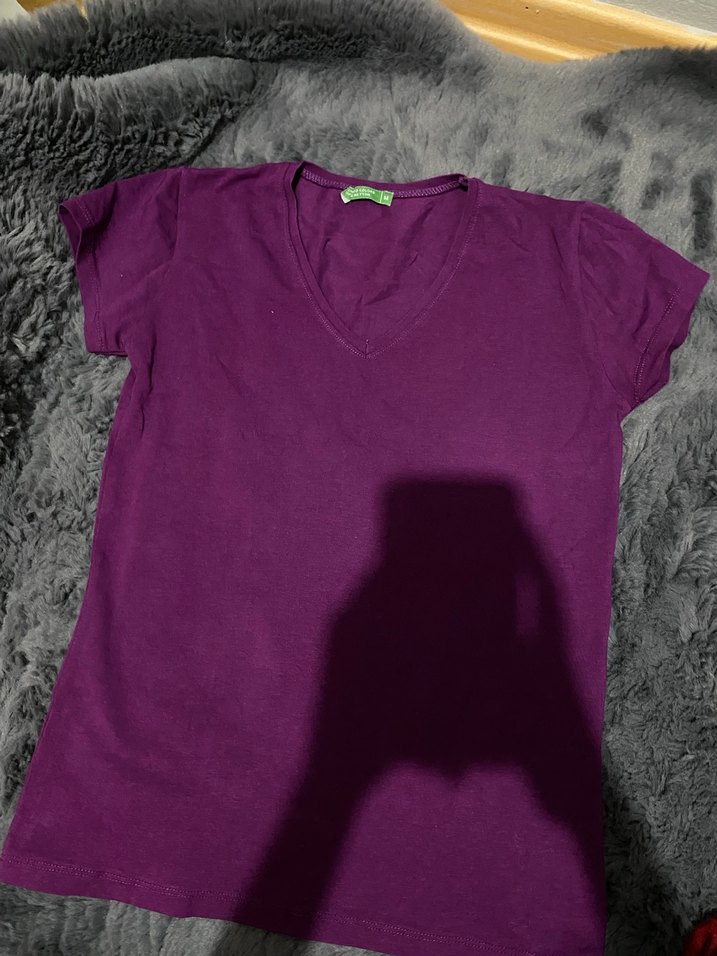Mor V Yaka Kısa Kollu Kadın Tişört - Görsel 2