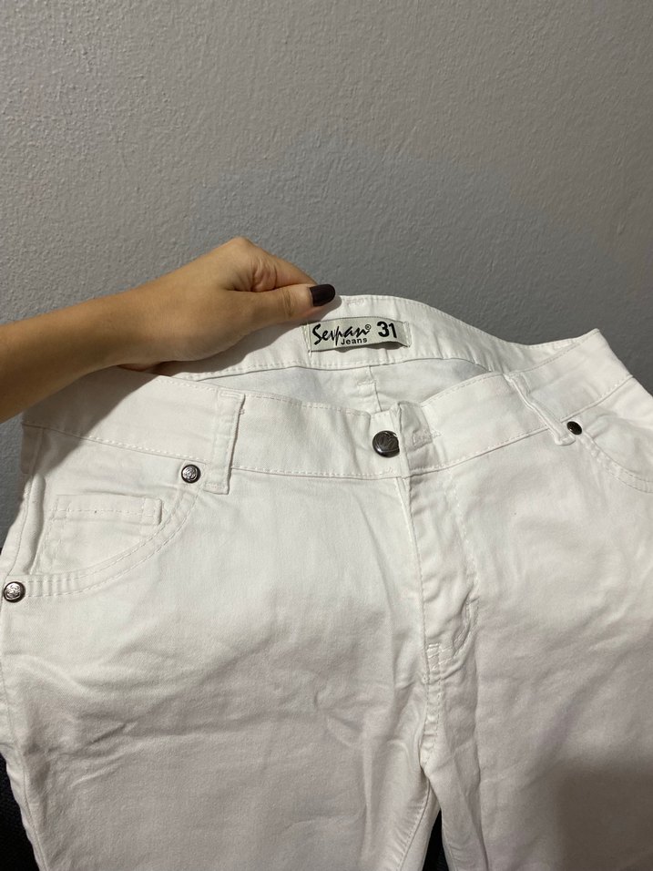 Düğmeli Beyaz Kadın Pamuk Pantolon - Görsel 2