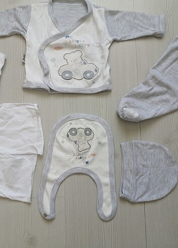 Erkek bebek hastane çıkışı - Görsel 2