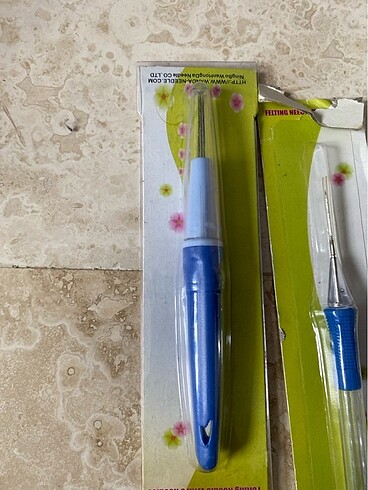 diğer Beden mavi Renk Keçe iğnesi