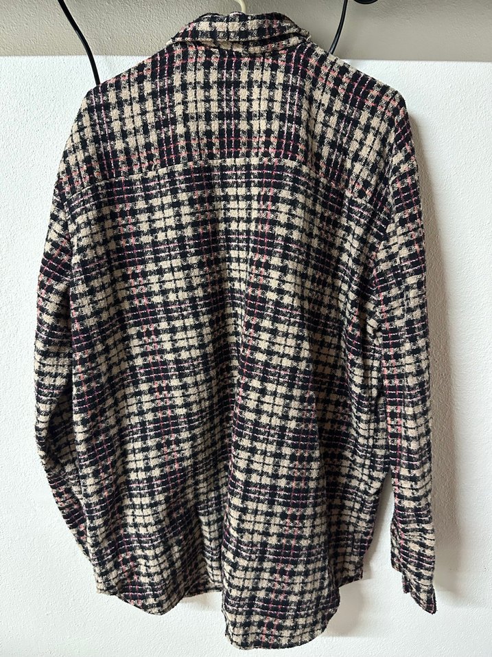 Düğmeli Uzun Kollu Kadın Gömlek - Görsel 2