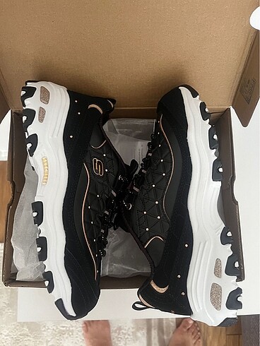 37,5 Beden Skechers