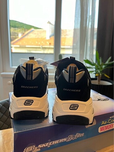 37 Beden Skechers