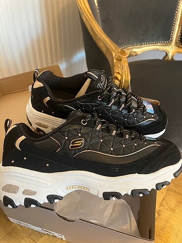 Skechers