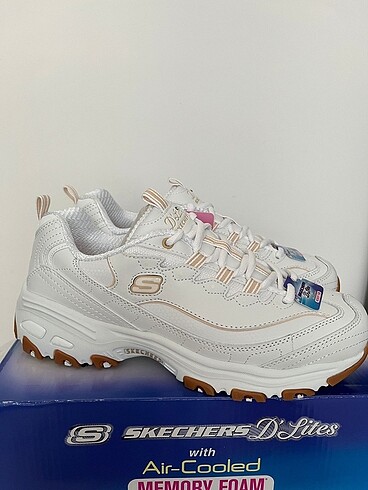 Skechers