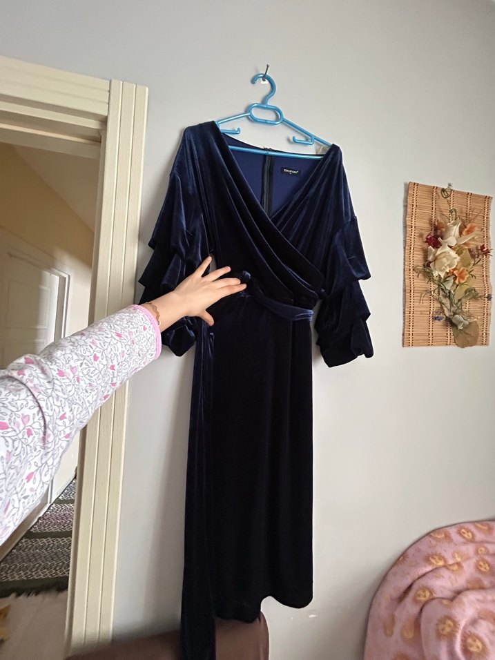 Kadife Lacivert Kadın abiye - Görsel 3