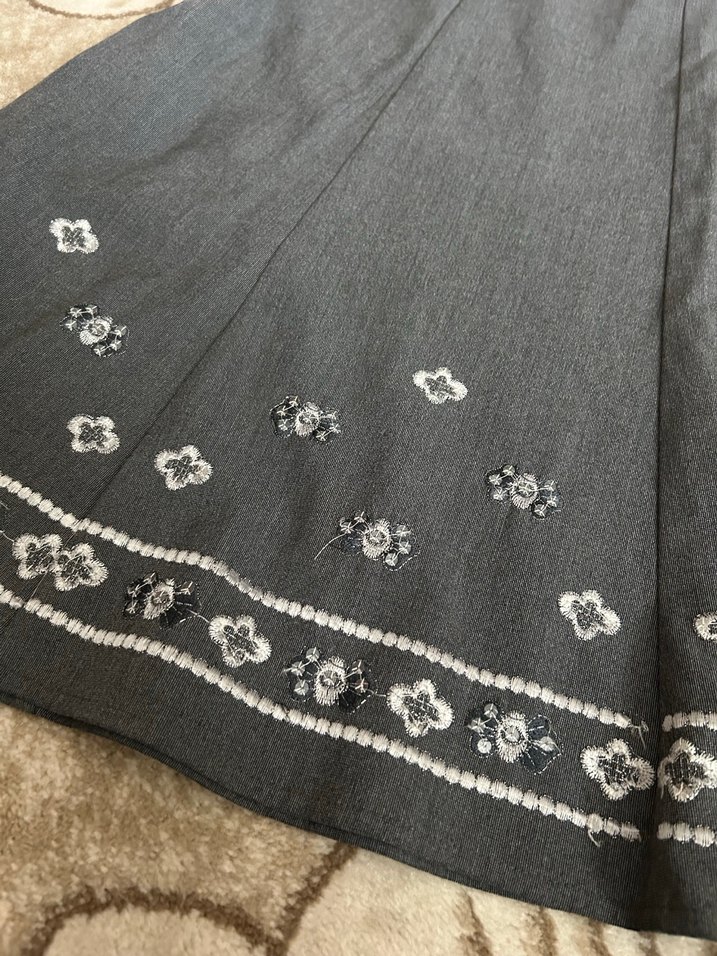 Gri Nakışlı Midi Kadın Etek - Görsel 3