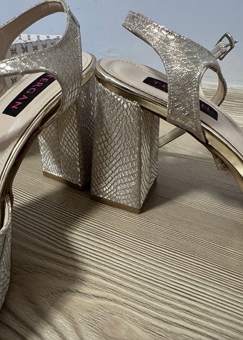 Yılan Desenli Platform Topuklu Kadın Abiye Ayakkabı - Görsel 6