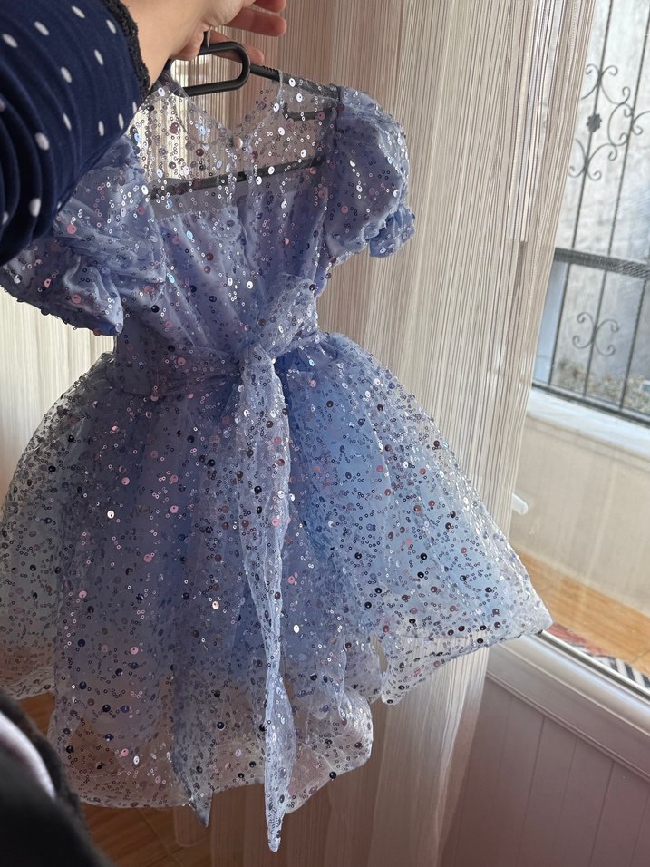 Parlak Mavi Payetli Çocuk Elbisesi - Görsel 2