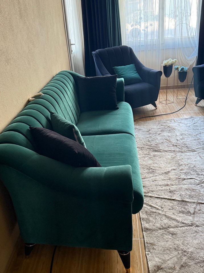 Koyu Yeşil Oturma Odası Takımı ve Perde - Görsel 2