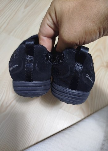 36,5 Beden skechers 36.5 numara