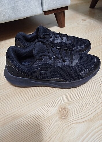 Under armour 38.5 numara