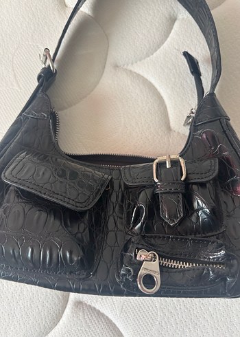 stradivarius kol çantası - Görsel 2