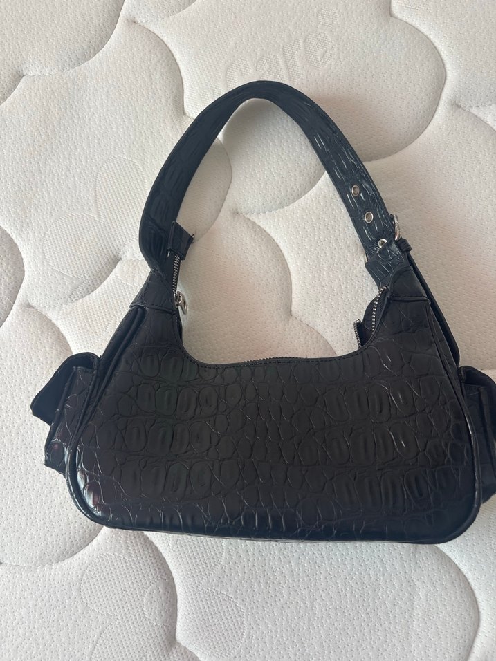 stradivarius kol çantası - Görsel 3