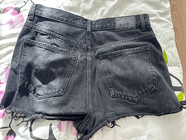 Pull and Bear jean şort