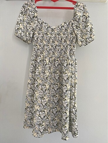 H&M çiçekli elbise