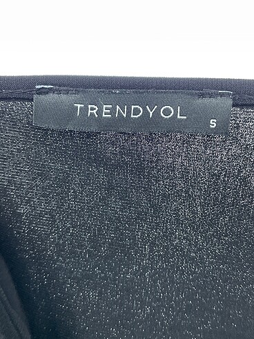 s Beden siyah Renk Trendyol & Milla Bluz %70 İndirimli.