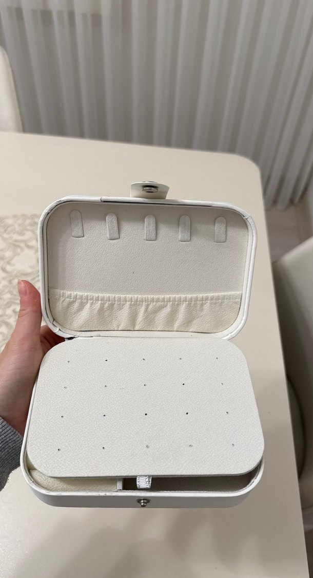 Beyaz Deri Makyaj Kutusu - Görsel 3